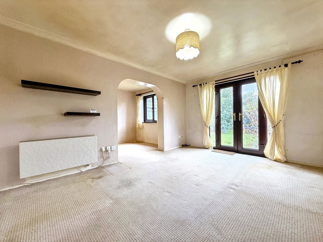 Property image 2 of 16