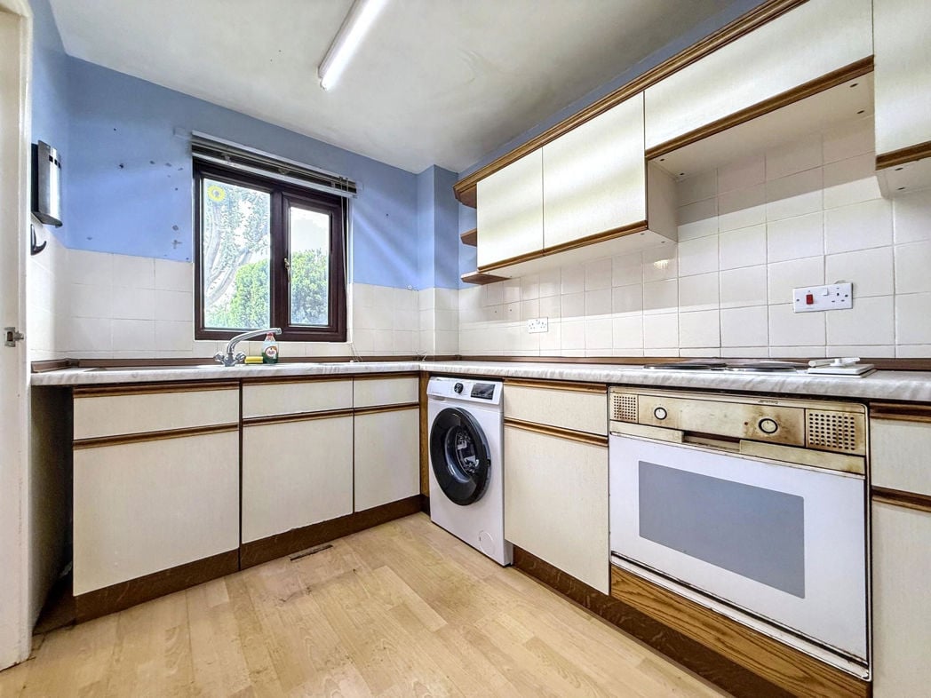 Property image 5 of 16