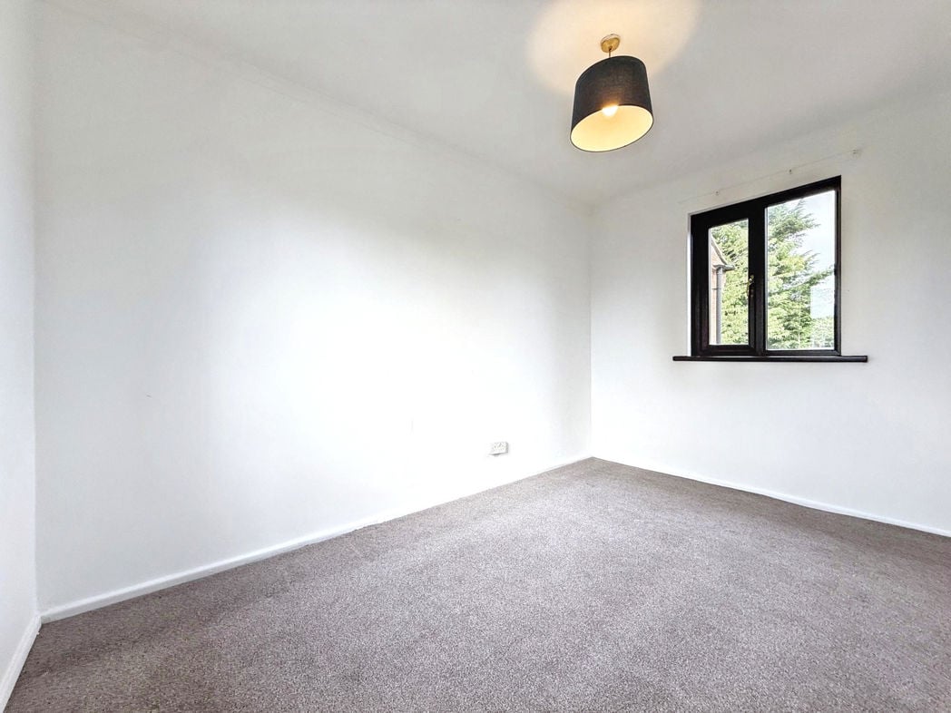 Property image 9 of 16