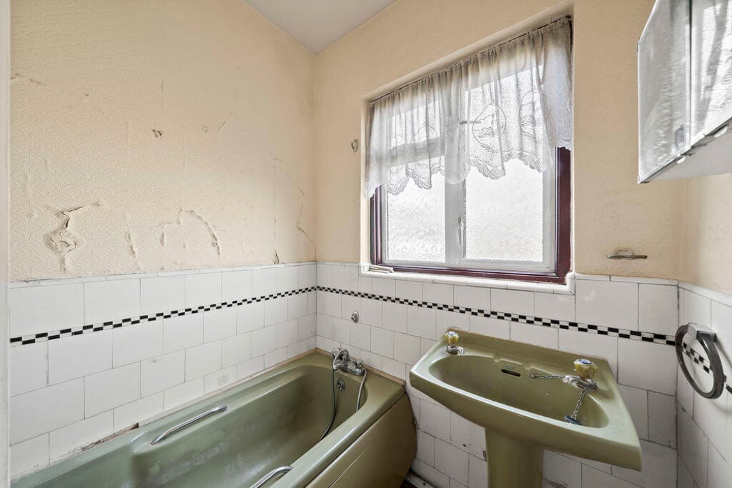 Property image 12 of 14