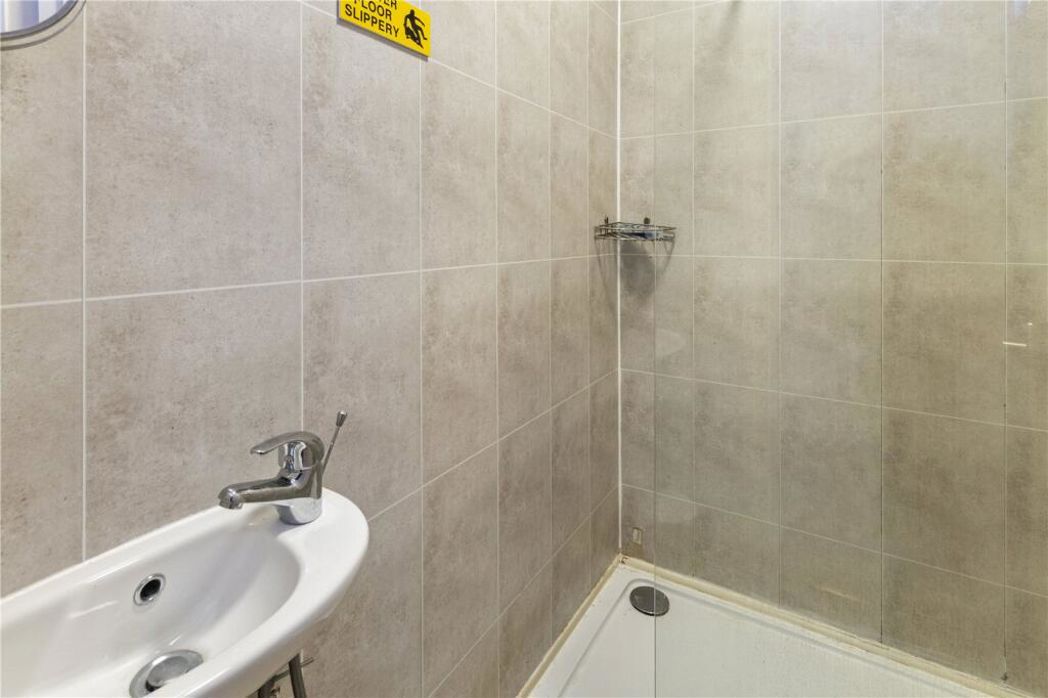 Property image 11 of 28