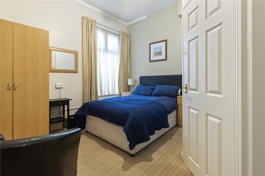 Property image 16 of 28