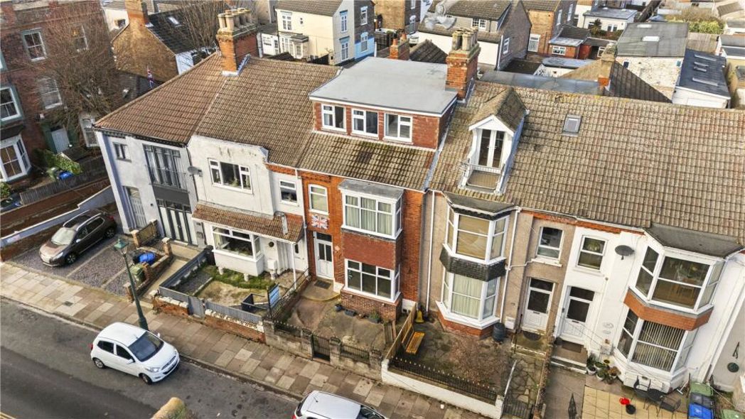 Property image 20 of 28