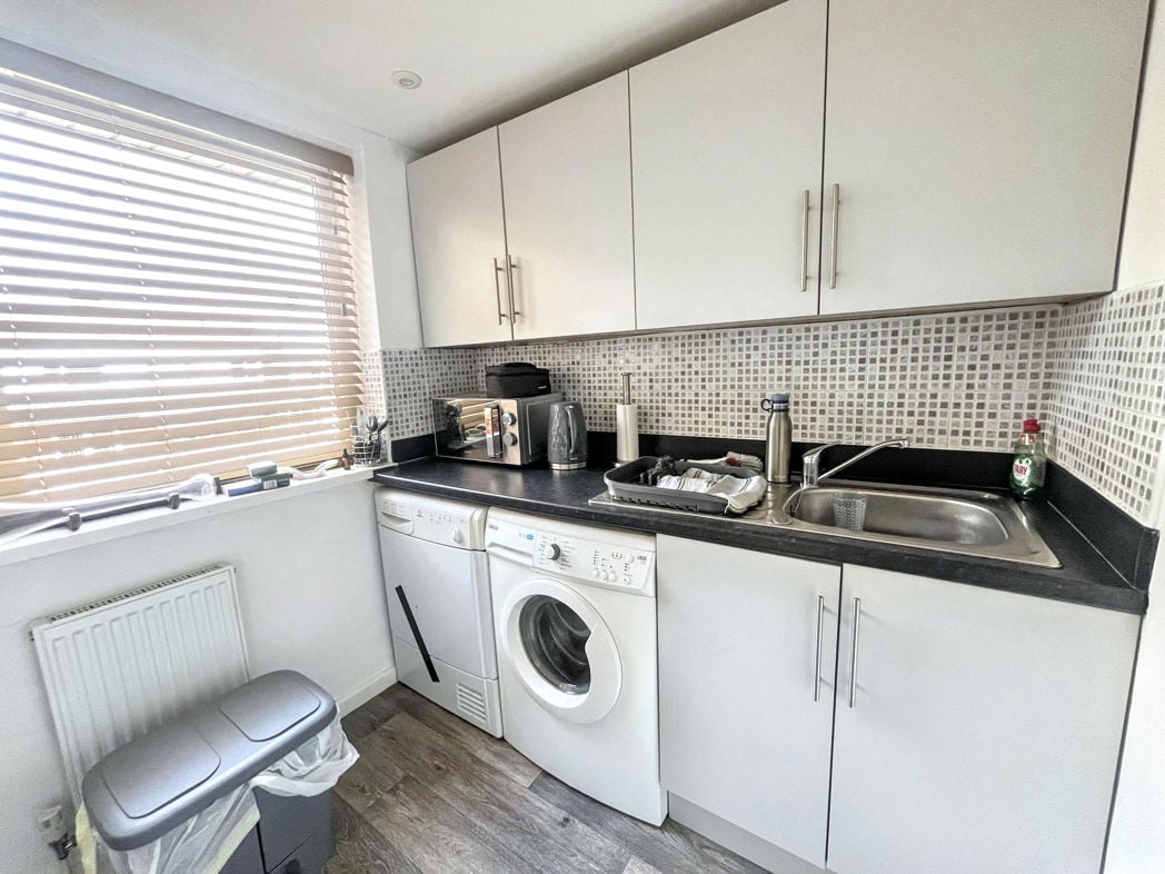Property image 4 of 7