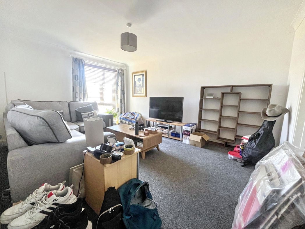 Property image 2 of 7