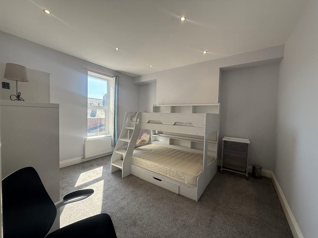 Property image 7 of 15