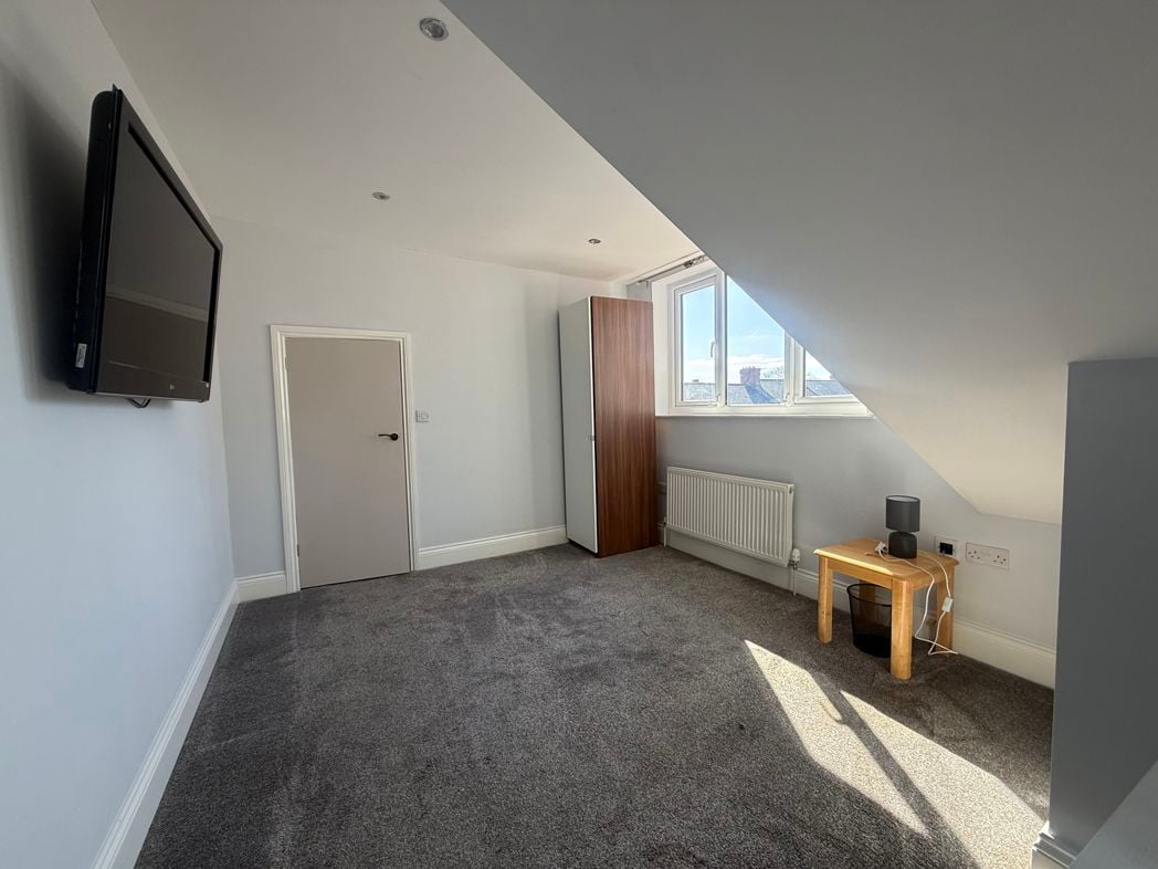 Property image 10 of 15