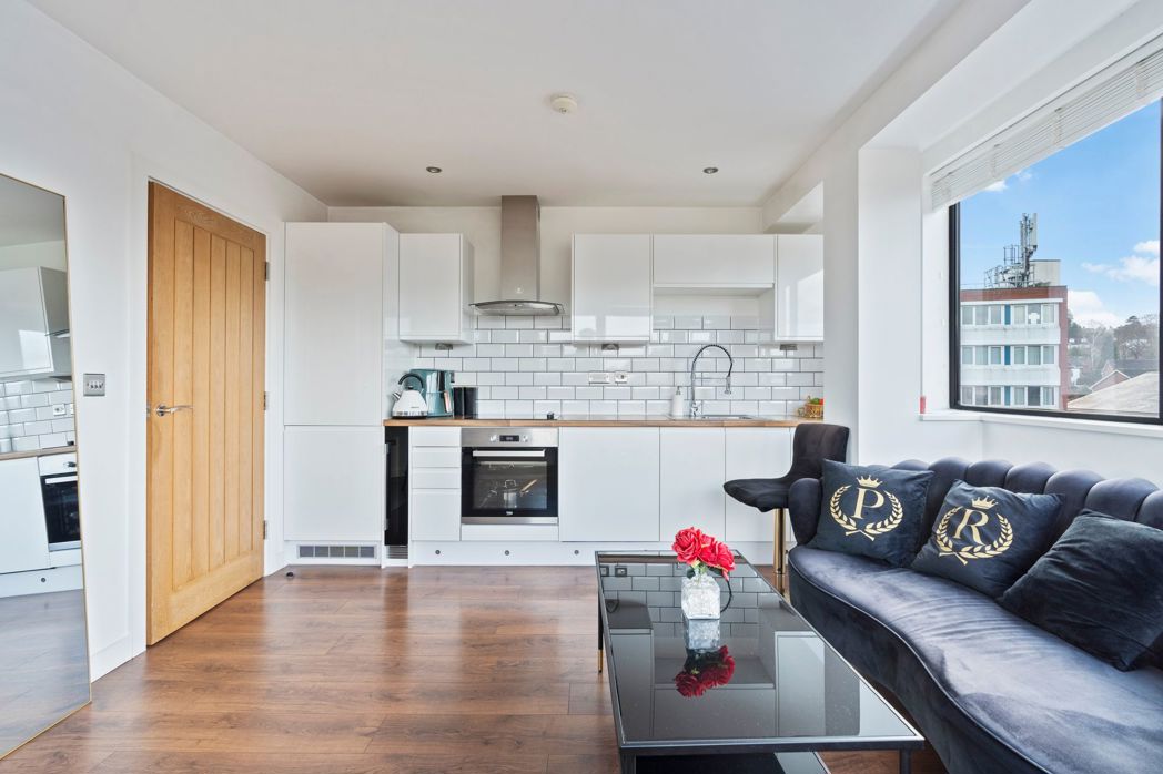 Property image 33 of 42