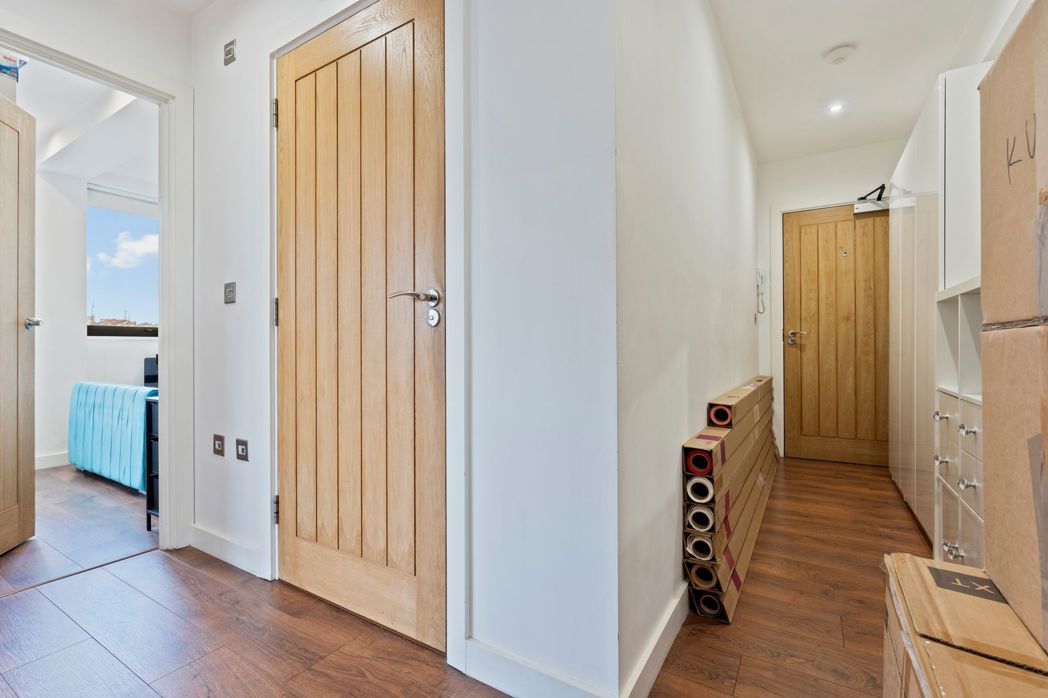 Property image 34 of 42