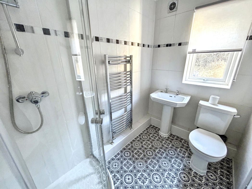 Property image 6 of 10