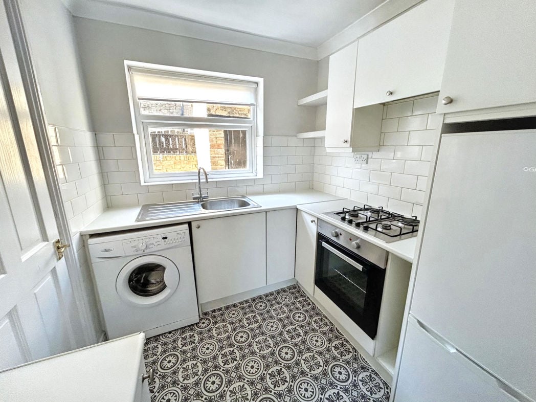 Property image 5 of 10