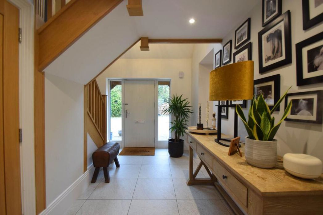 Property image 10 of 19