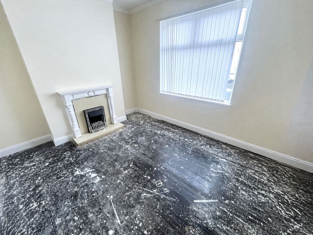 Property image 4 of 12