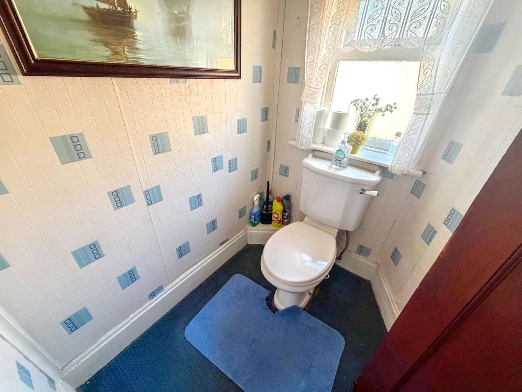 Property image 8 of 14