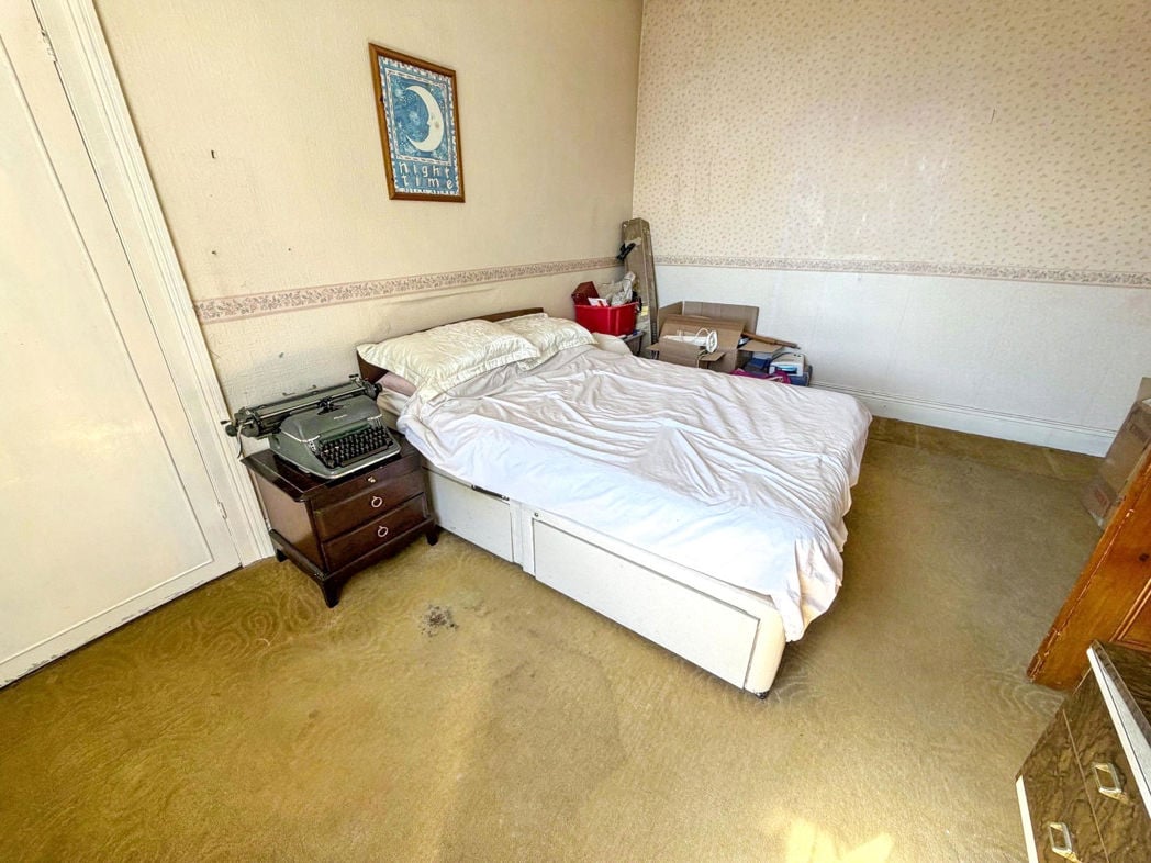 Property image 12 of 14