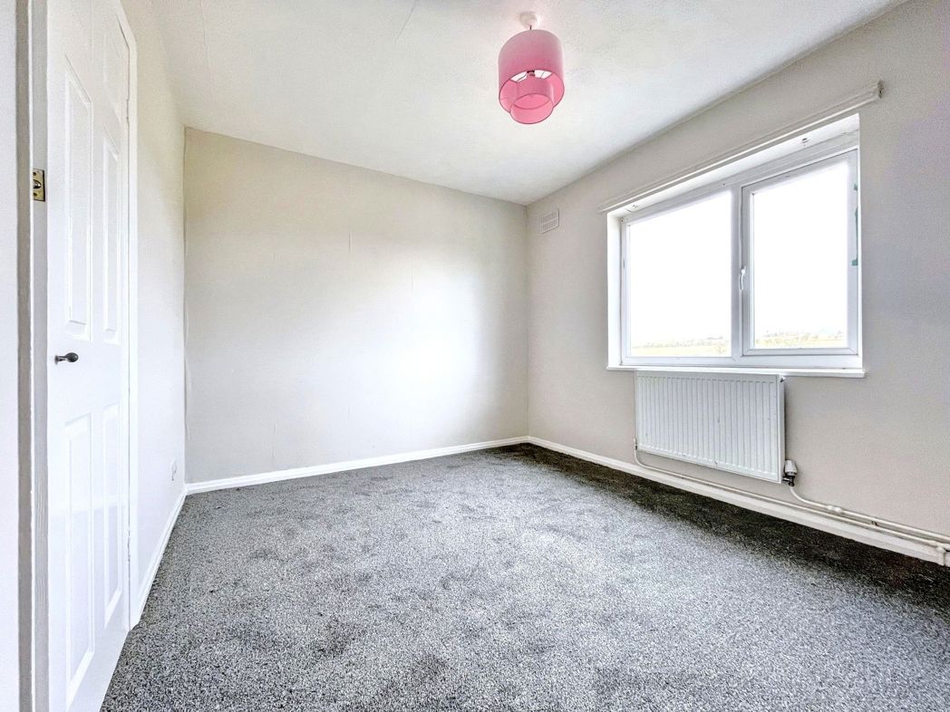 Property image 11 of 16