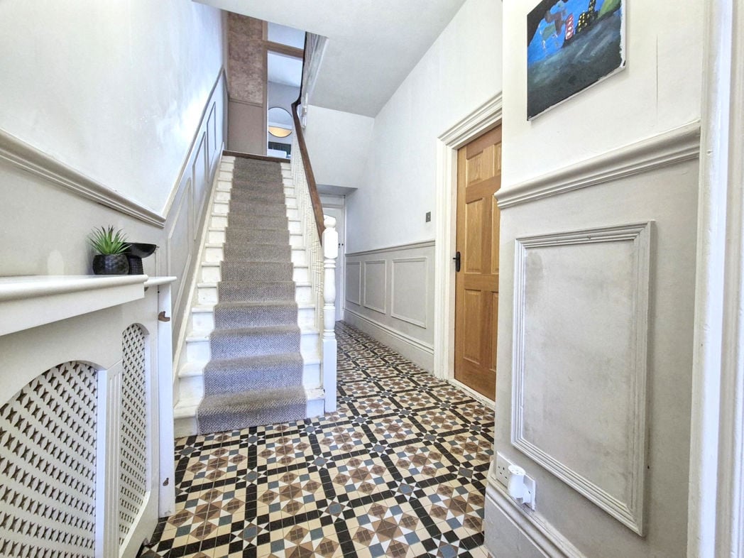 Property image 5 of 25