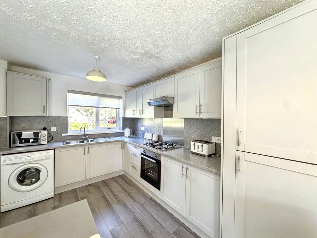 Property image 4 of 14
