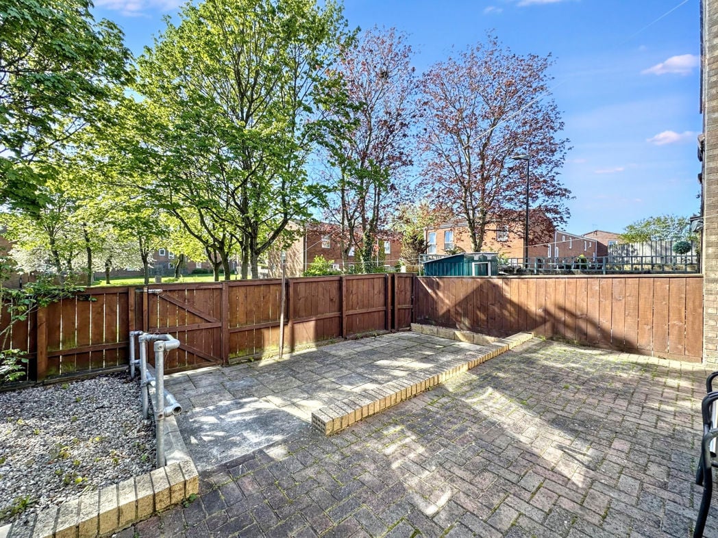 Property image 12 of 14