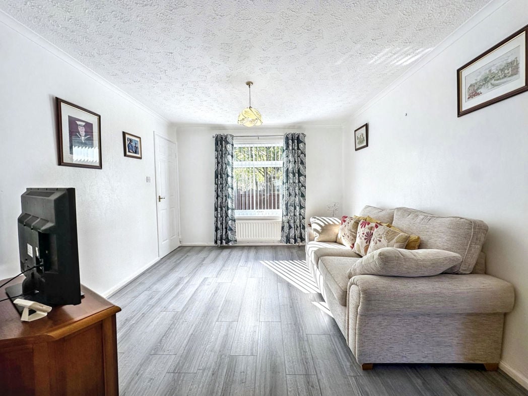 Property image 3 of 14