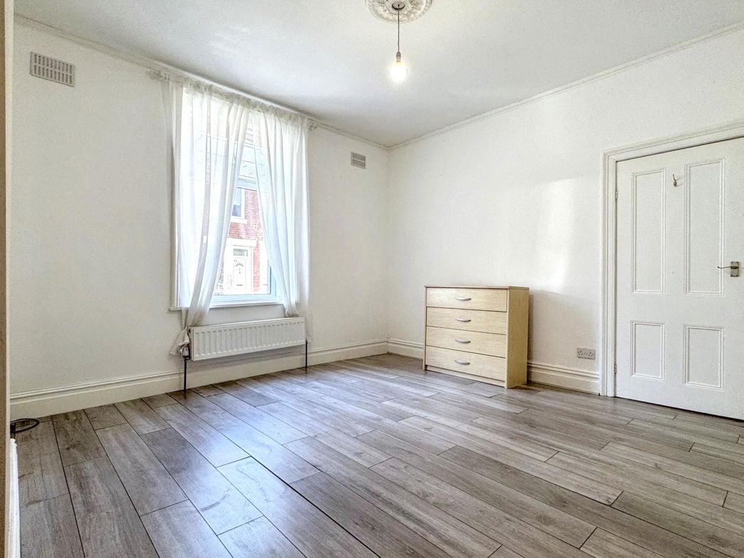 Property image 7 of 18