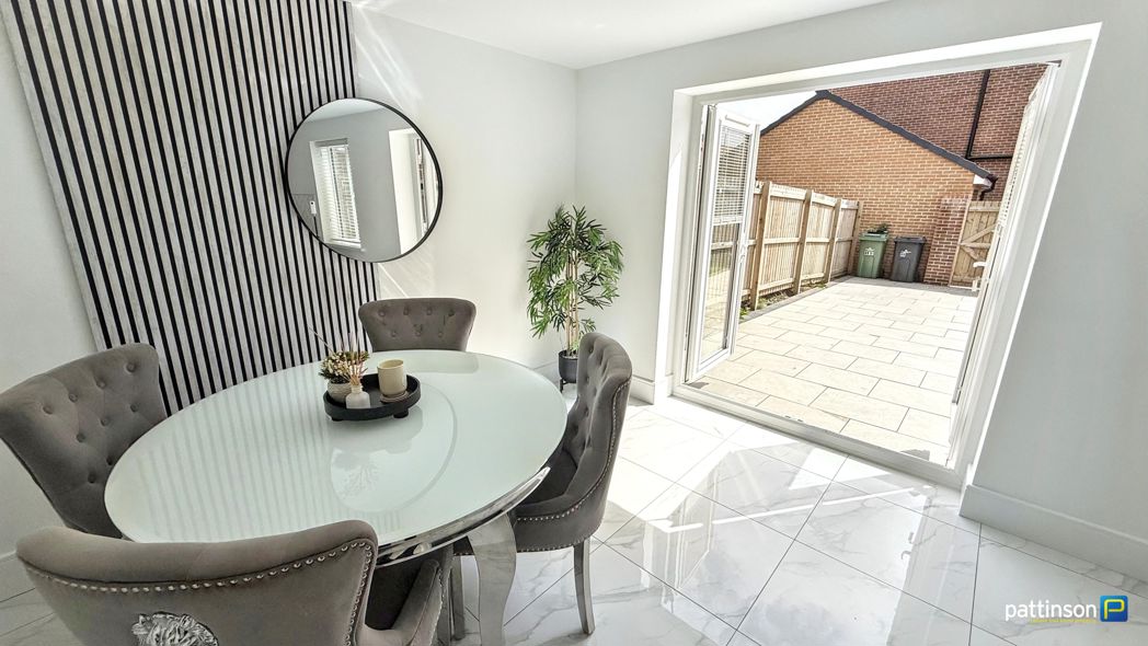Property image 17 of 43