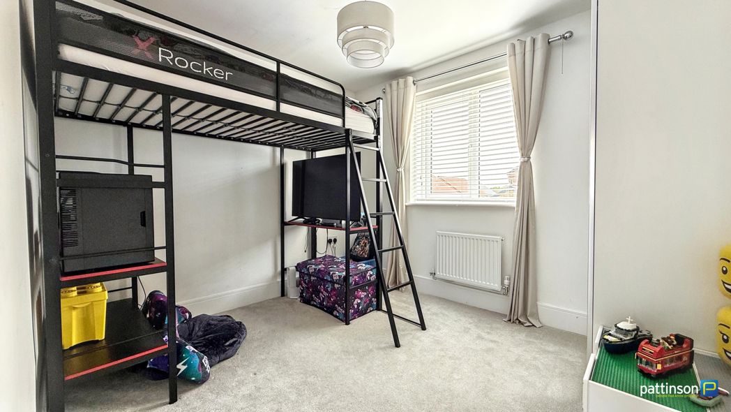 Property image 28 of 43