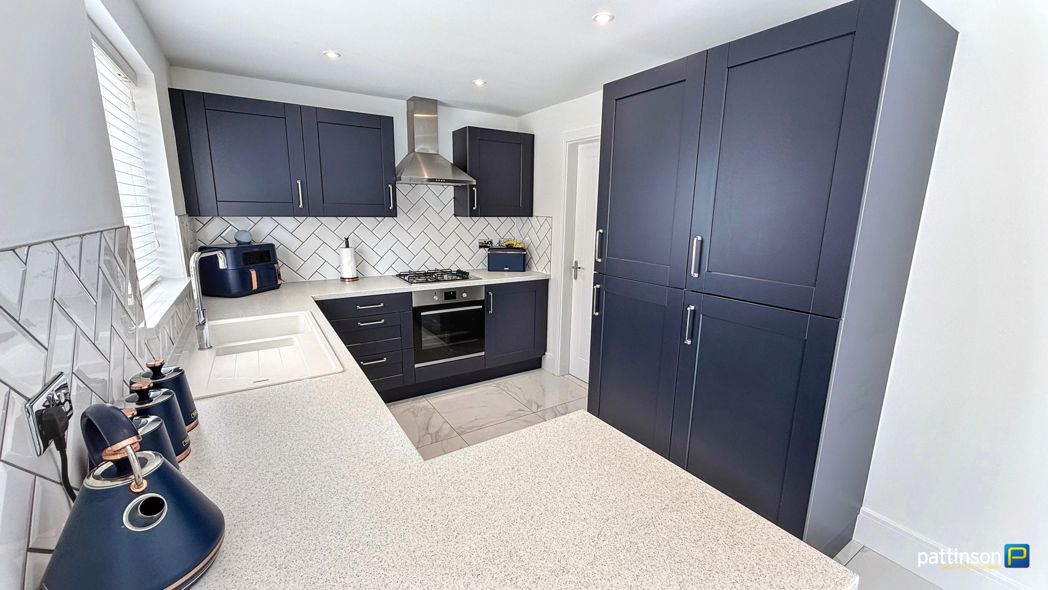Property image 13 of 43