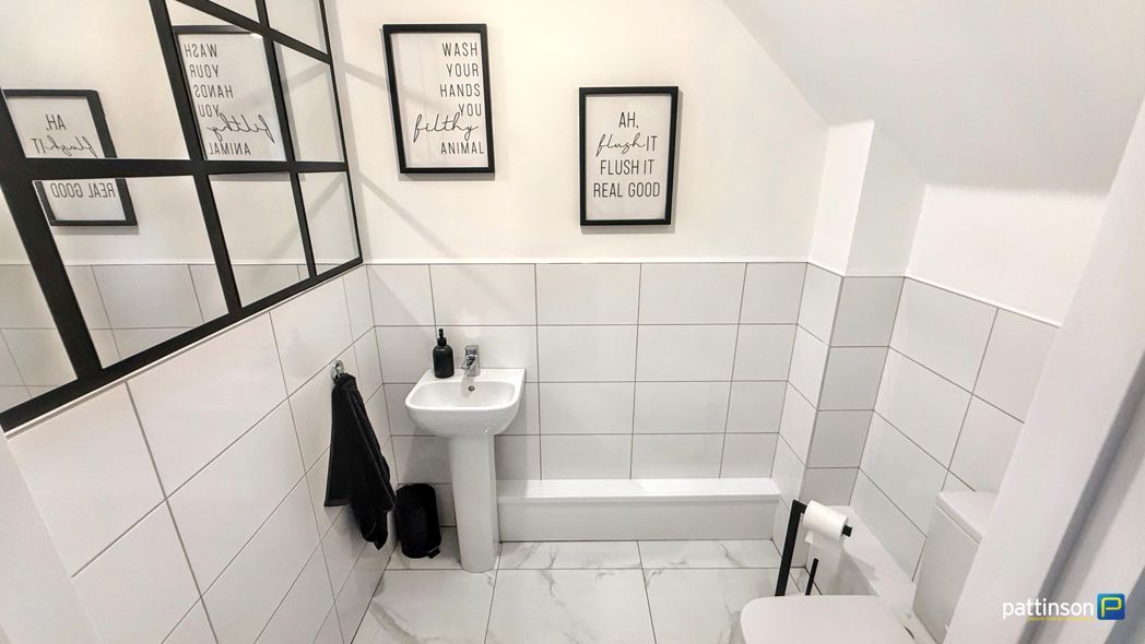 Property image 10 of 43