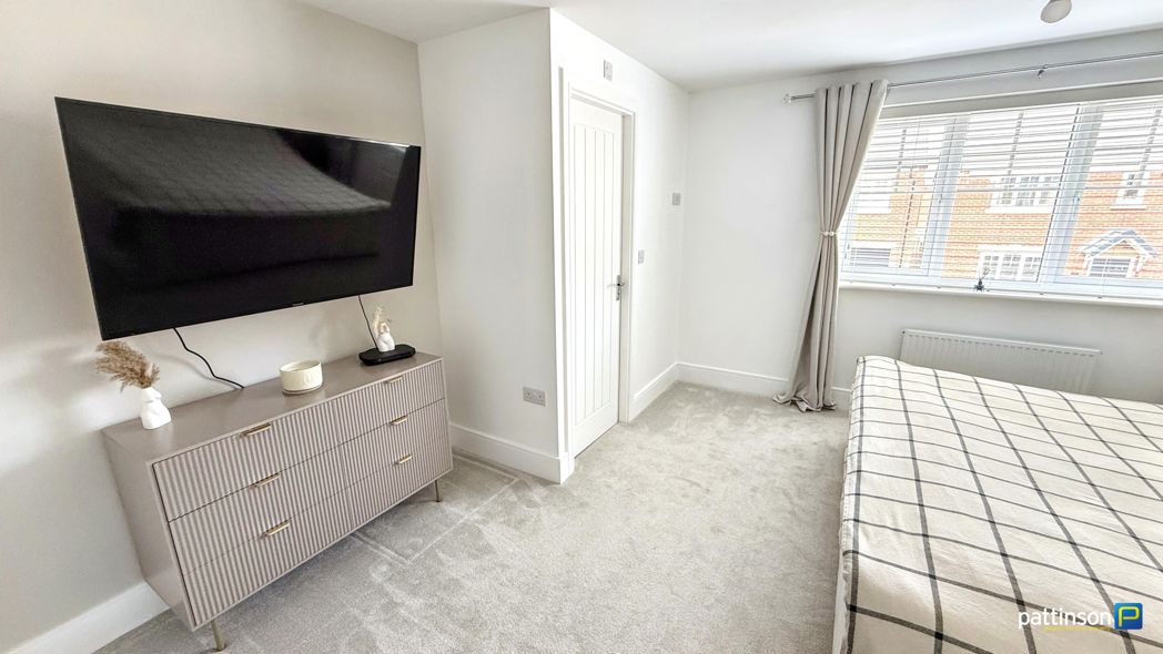 Property image 23 of 43