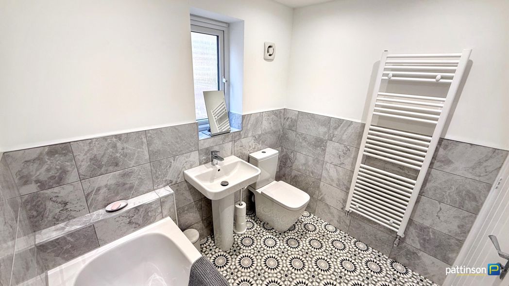 Property image 34 of 43