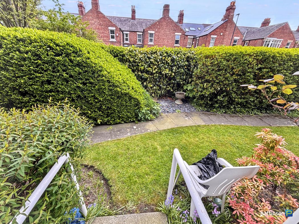 Property image 9 of 12