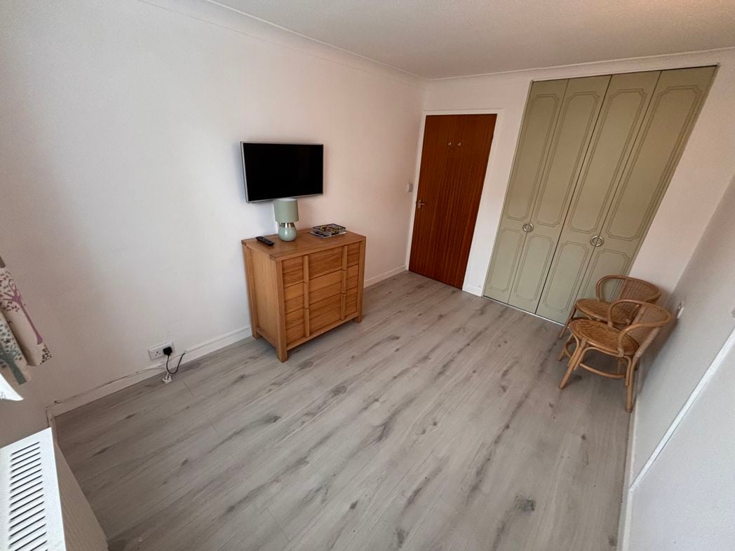 Property image 7 of 12