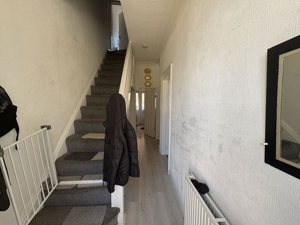 Property image 2 of 11