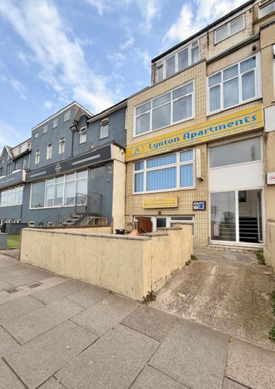 Property image 3 of 23