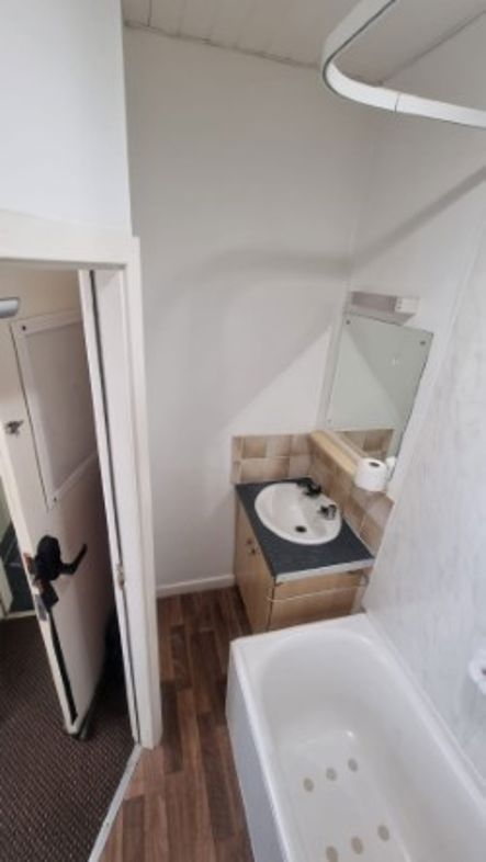 Property image 19 of 23