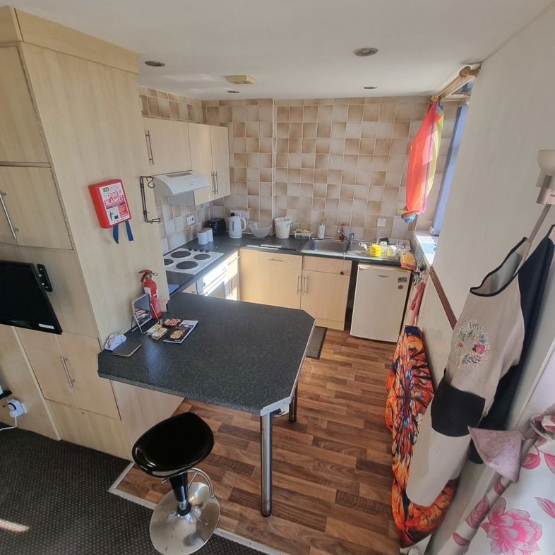 Property image 3 of 15