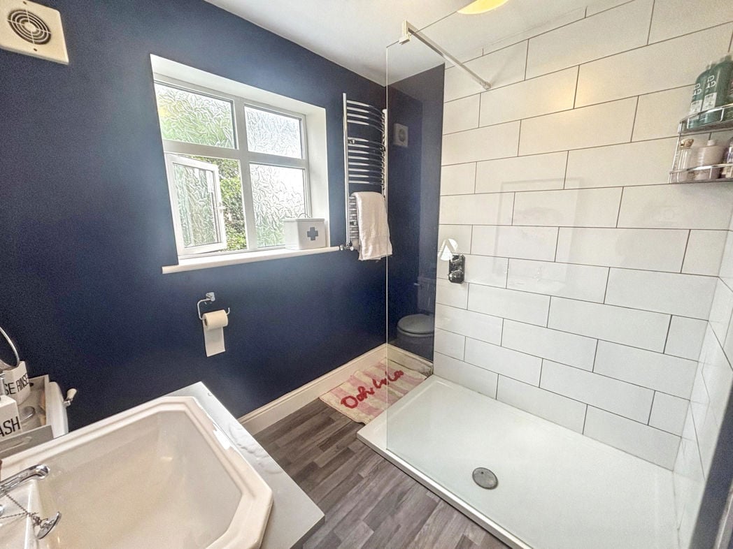 Shower Room/WC