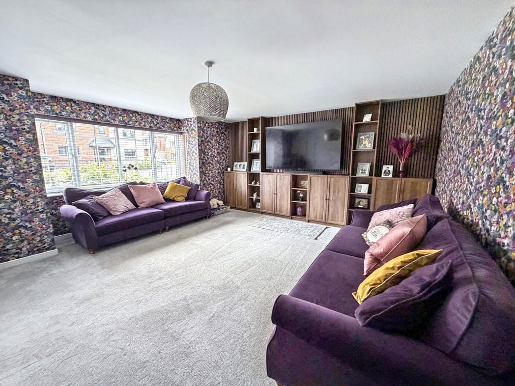Property image 6 of 42