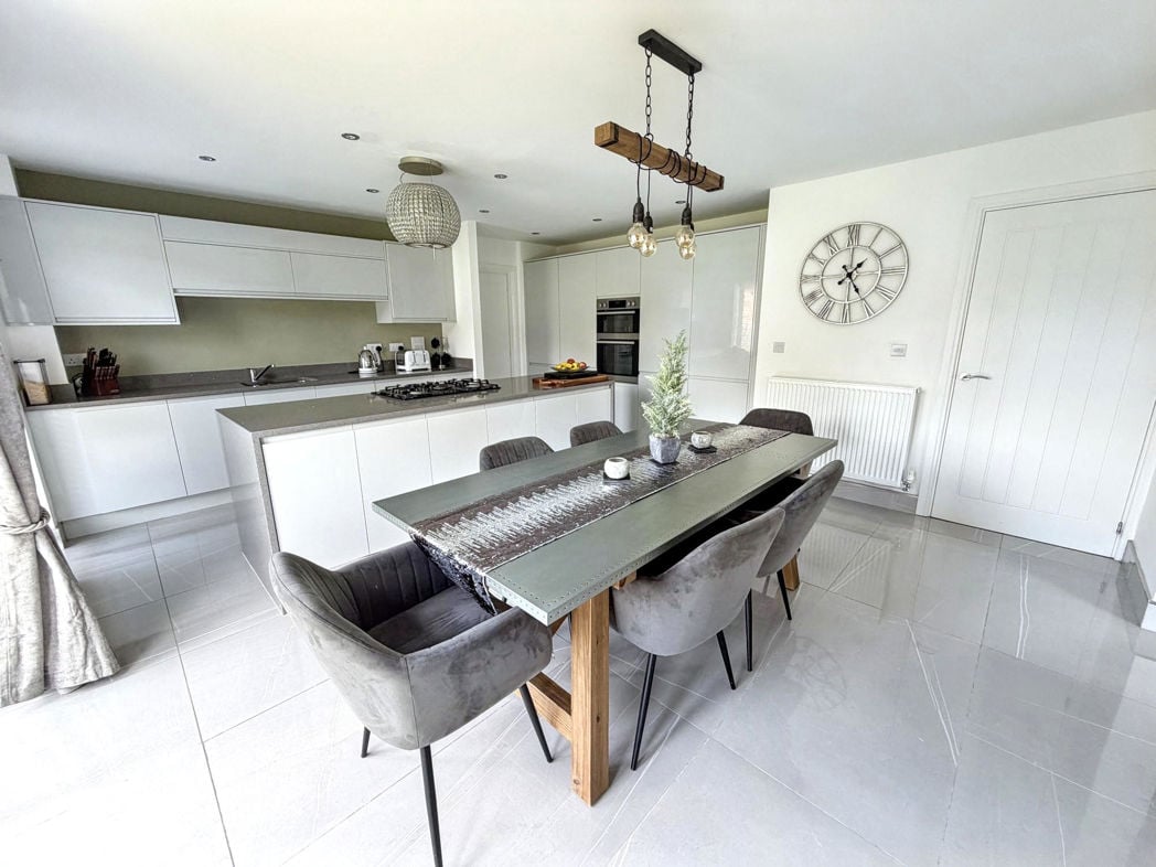Property image 13 of 42
