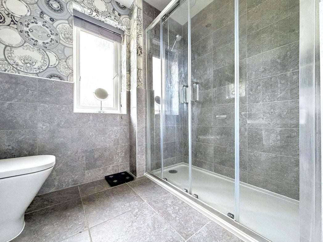 Property image 24 of 42