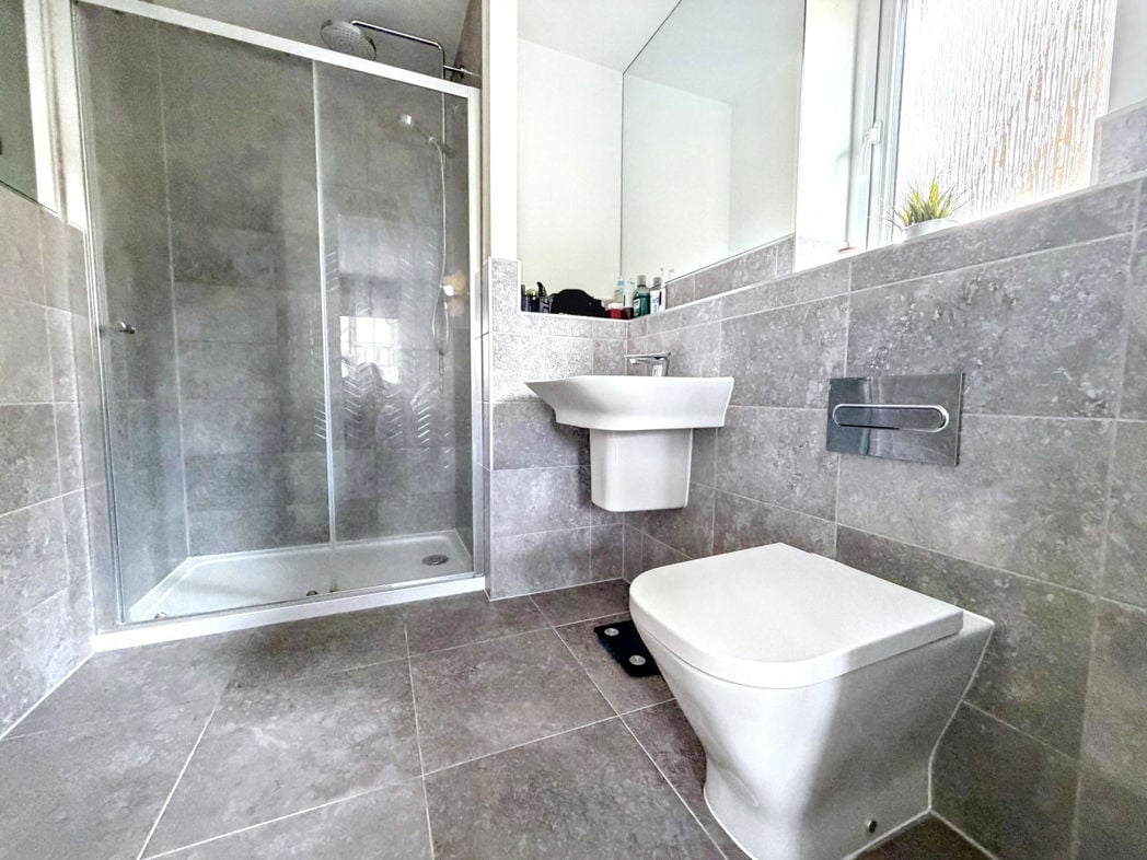 Property image 29 of 42