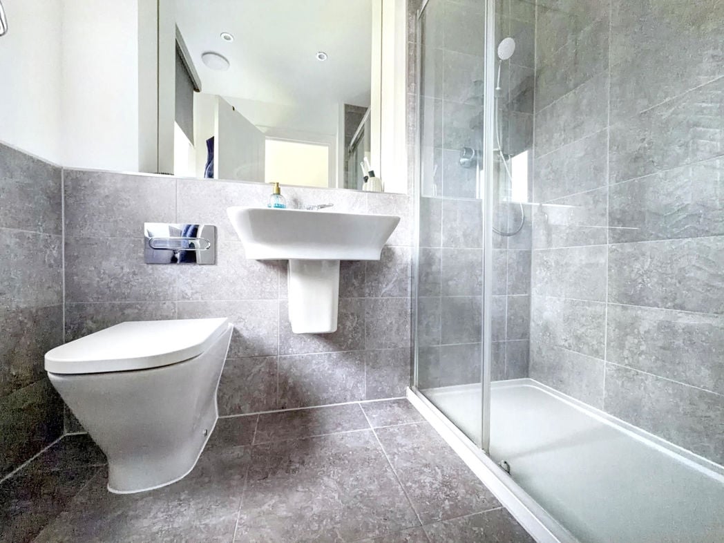 Property image 32 of 42