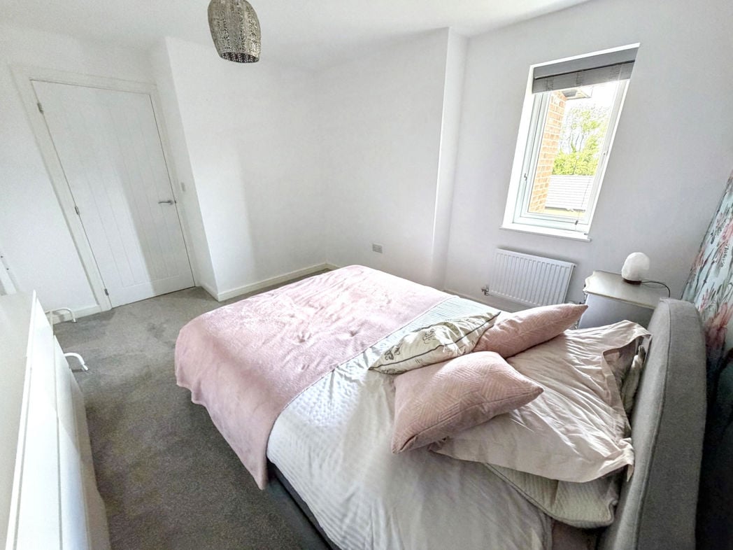 Property image 34 of 42