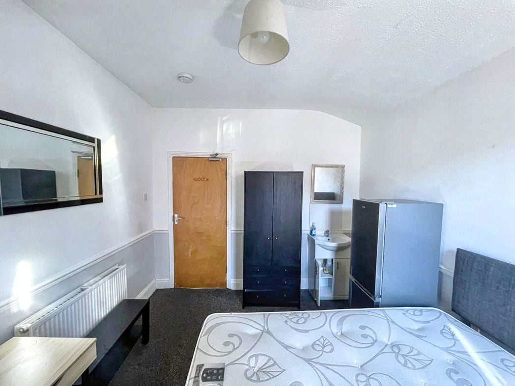 Property image 10 of 10
