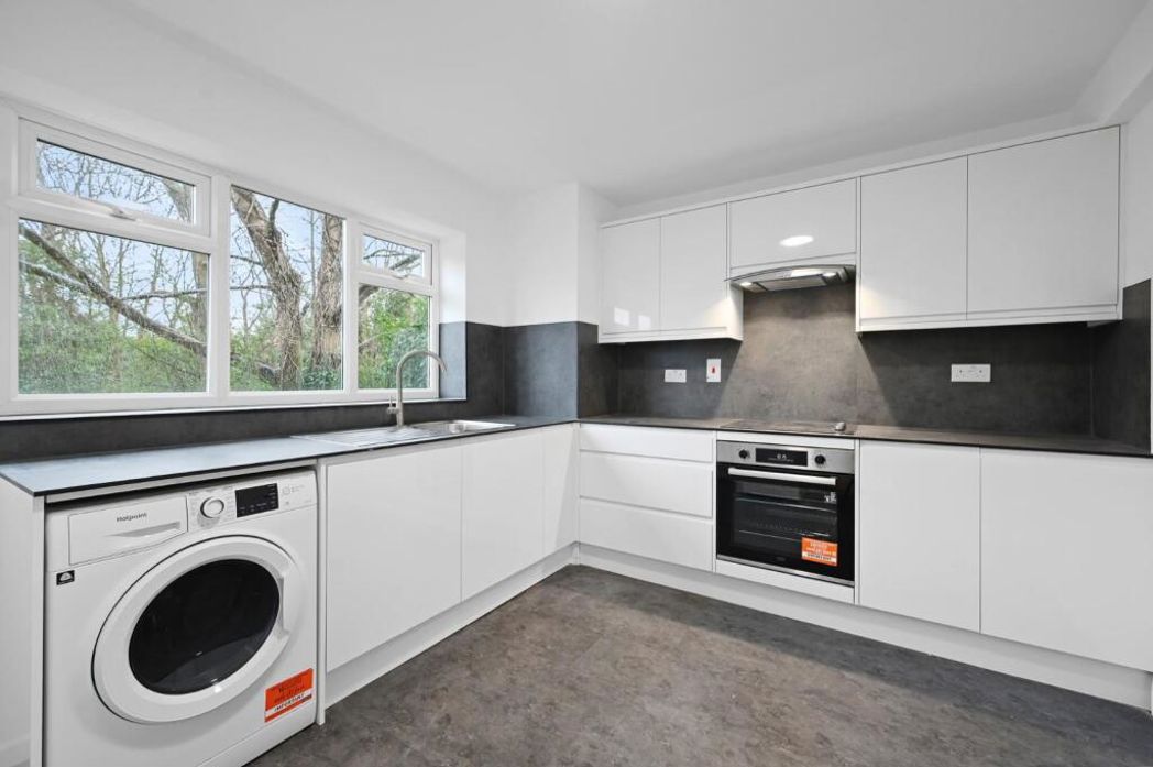 Property image 1 of 12