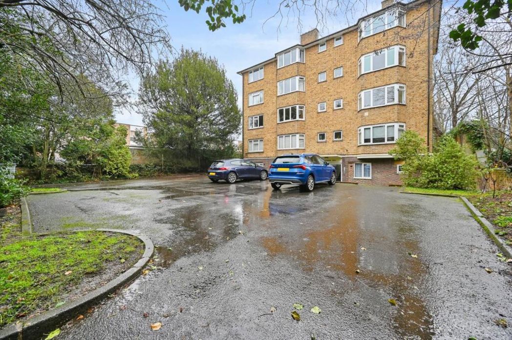 Property image 2 of 12
