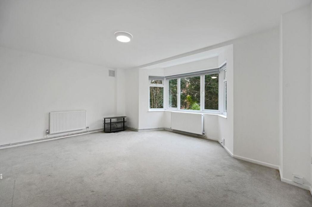Property image 3 of 12
