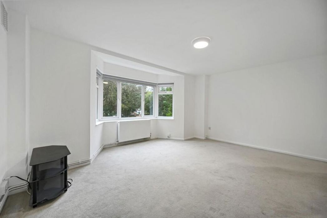 Property image 4 of 12