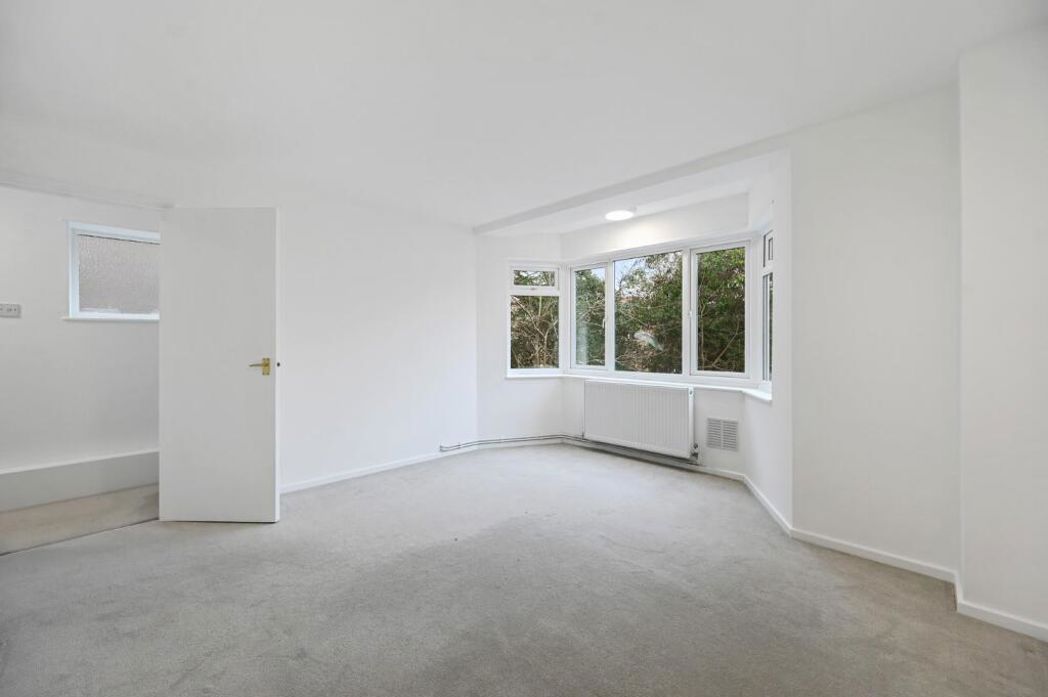 Property image 6 of 12